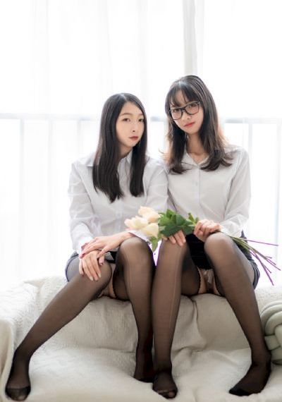 闺蜜嗯啊厨房呻吟百合H_国产剧高清视频观看