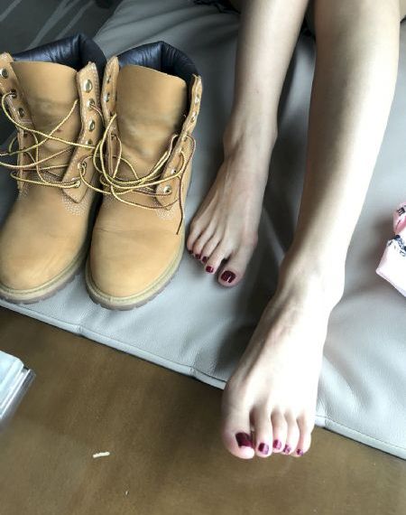 一层层剥开我的衣服在线播放_1080P免费观看电视剧
