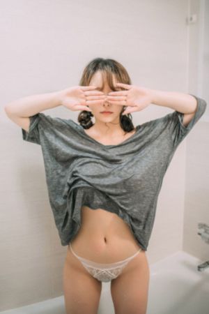 日本免费一区二区久久人人澡_高清高清在线观看