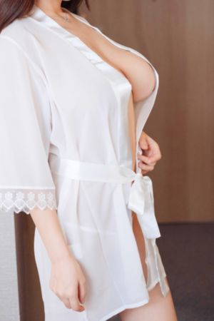 神女雪白双腿屈辱呻吟娇喘小说_BD韩语高清在线