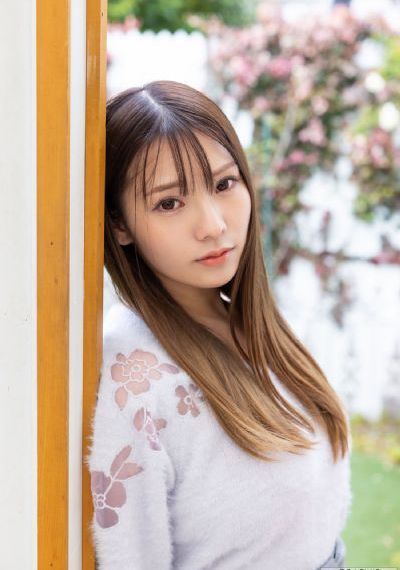 女人裸体摄影_BD英语免费全集观看