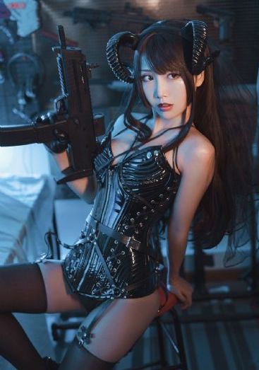 私募基金的女销售员_BD英语全集免费播放
